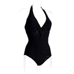 Salming Soho Swimsuit. Snygg baddräkt med halterneck.
Välj kupstorlek t. ex A och storlek till brief t. ex 36 = A kupa: 36.

